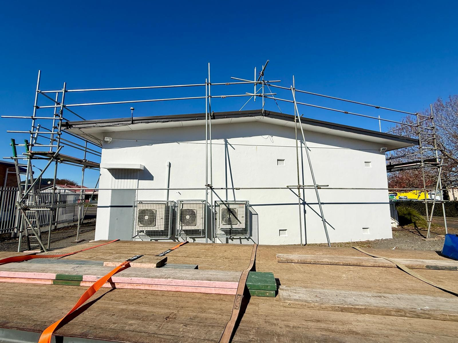 Scaffolding Platform & Roof Edge Protection