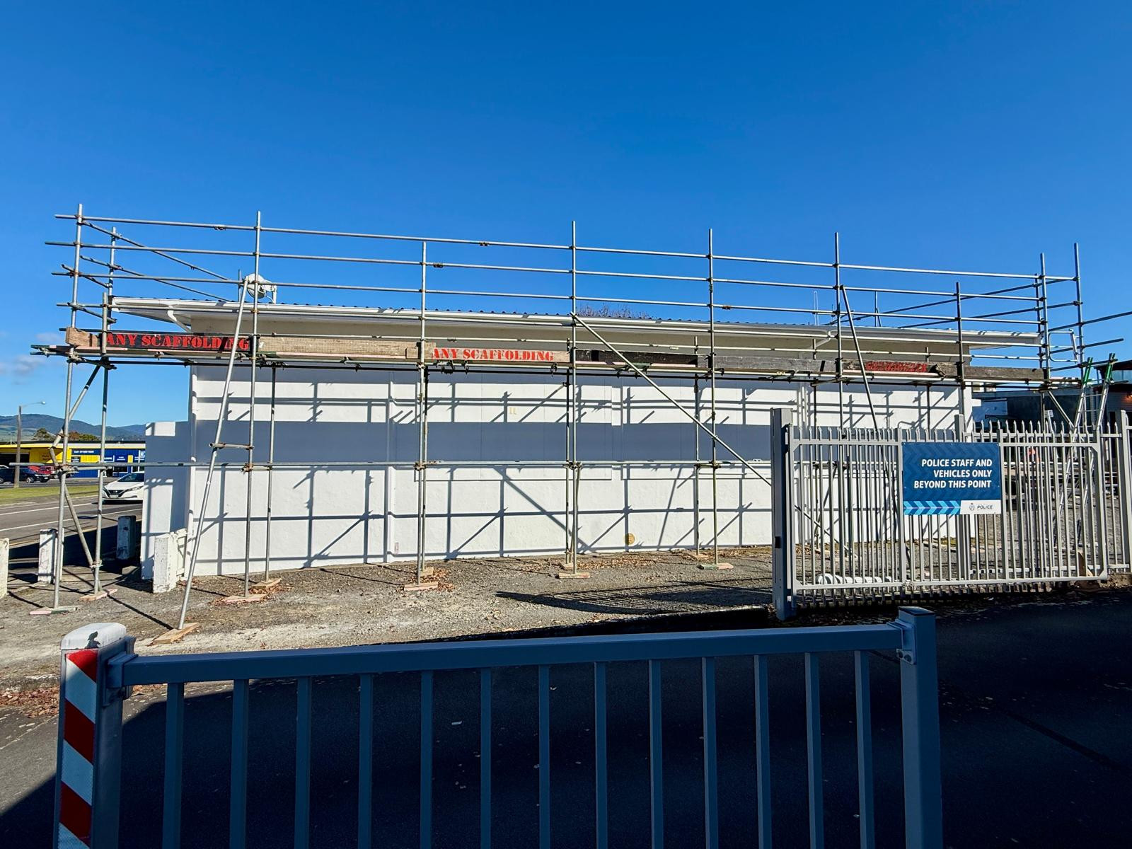 Scaffolding Platform & Roof Edge Protection
